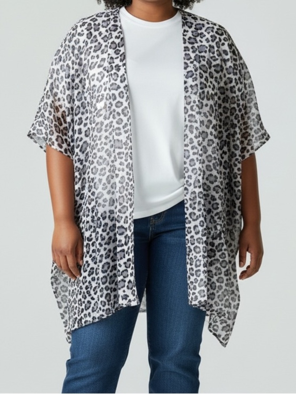 Shore Drive One Size Leopard Print Sheer Kimono Cardigan Gray & Black